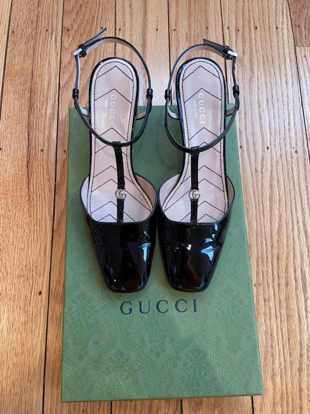 Gucci Petite GG Leather Slingback Pumps - Picture 3 of 13
